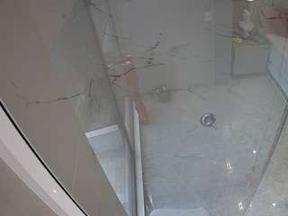 voyeurcam-casa-salsa-bathroom-10