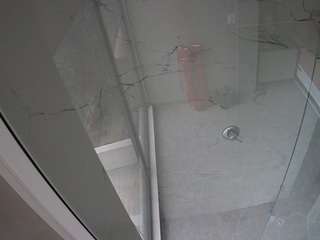 voyeurcam-casa-salsa-bathroom-10