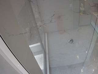 voyeurcam-casa-salsa-bathroom-10