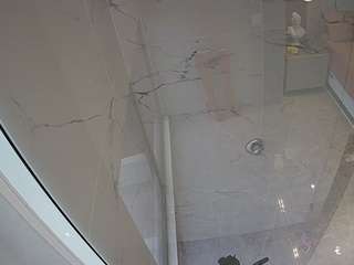 voyeurcam-casa-salsa-bathroom-10