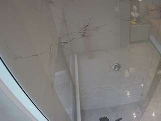 voyeurcam-casa-salsa-bathroom-10