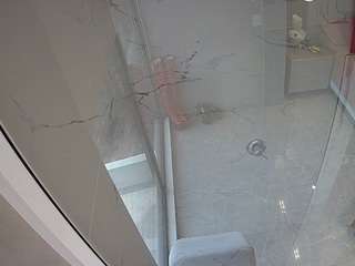 voyeurcam-casa-salsa-bathroom-10