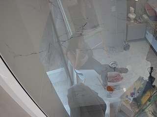 voyeurcam-casa-salsa-bathroom-10