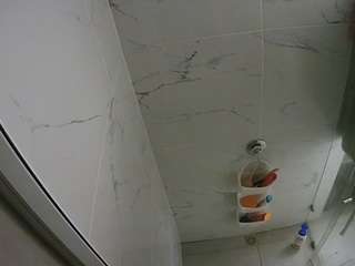 voyeurcam-casa-salsa-bathroom-10