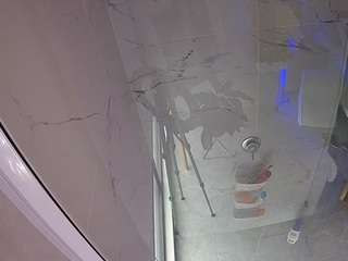 voyeurcam-casa-salsa-bathroom-10