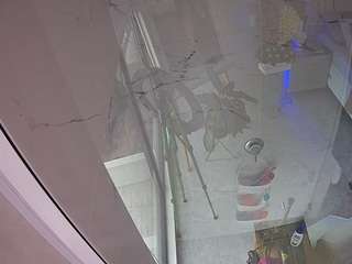 voyeurcam-casa-salsa-bathroom-10