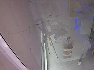 voyeurcam-casa-salsa-bathroom-10