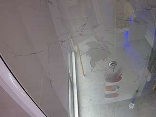 voyeurcam-casa-salsa-bathroom-10