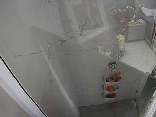voyeurcam-casa-salsa-bathroom-10