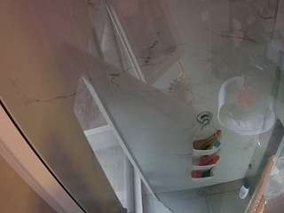 voyeurcam-casa-salsa-bathroom-10