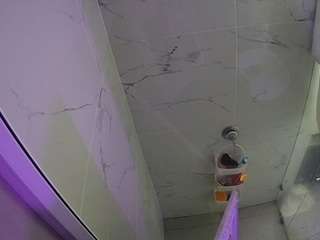 voyeurcam-casa-salsa-bathroom-10