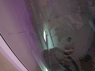 voyeurcam-casa-salsa-bathroom-10