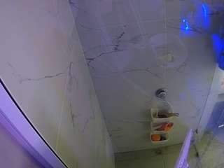 voyeurcam-casa-salsa-bathroom-10