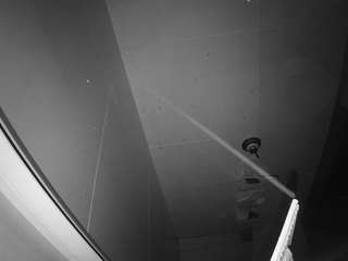 voyeurcam-casa-salsa-bathroom-10