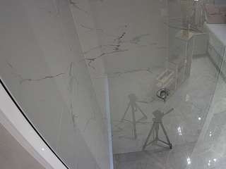 voyeurcam-casa-salsa-bathroom-10