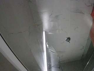 voyeurcam-casa-salsa-bathroom-10 webcam model