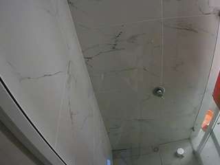 voyeurcam-casa-salsa-bathroom-10
