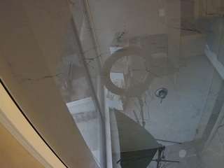 voyeurcam-casa-salsa-bathroom-10