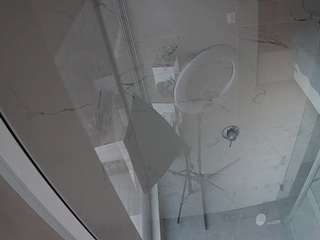 voyeurcam-casa-salsa-bathroom-10
