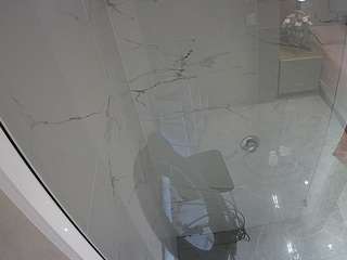 voyeurcam-casa-salsa-bathroom-10