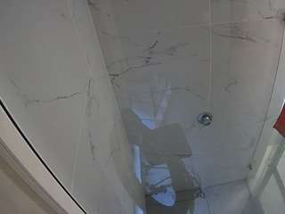 voyeurcam-casa-salsa-bathroom-10