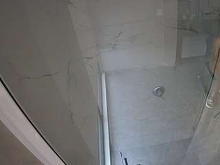 voyeurcam-casa-salsa-bathroom-10