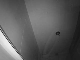 voyeurcam-casa-salsa-bathroom-10