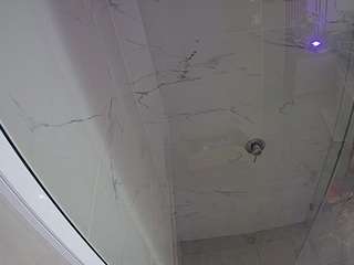 voyeurcam-casa-salsa-bathroom-10