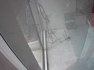 voyeurcam-casa-salsa-bathroom-10