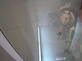 voyeurcam-casa-salsa-bathroom-10