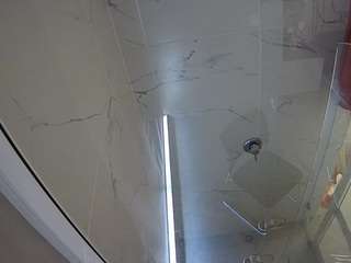 voyeurcam-casa-salsa-bathroom-10