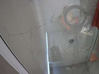 voyeurcam-casa-salsa-bathroom-10