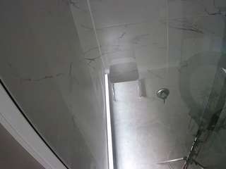 voyeurcam-casa-salsa-bathroom-10