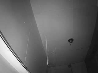 voyeurcam-casa-salsa-bathroom-10