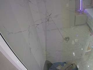 voyeurcam-casa-salsa-bathroom-10