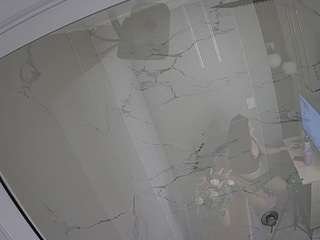 voyeurcam-casa-salsa-bathroom-10