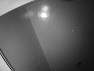 voyeurcam-casa-salsa-bathroom-10