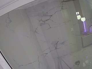 voyeurcam-casa-salsa-bathroom-10