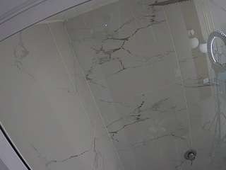 voyeurcam-casa-salsa-bathroom-10