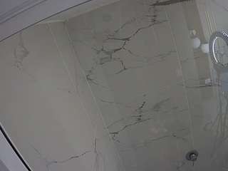 voyeurcam-casa-salsa-bathroom-10