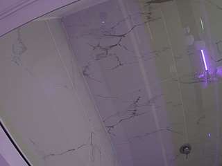 voyeurcam-casa-salsa-bathroom-10