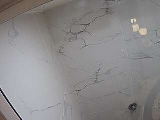 voyeurcam-casa-salsa-bathroom-10
