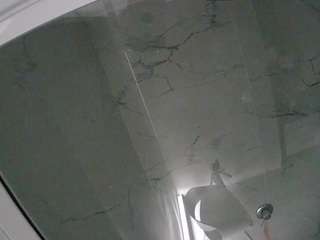 voyeurcam-casa-salsa-bathroom-10