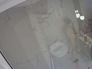 voyeurcam-casa-salsa-bathroom-10