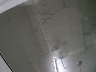 voyeurcam-casa-salsa-bathroom-10