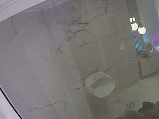 voyeurcam-casa-salsa-bathroom-10