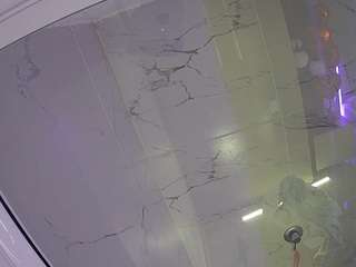 voyeurcam-casa-salsa-bathroom-10