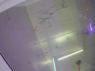 voyeurcam-casa-salsa-bathroom-10