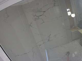 voyeurcam-casa-salsa-bathroom-10