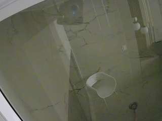 voyeurcam-casa-salsa-bathroom-10